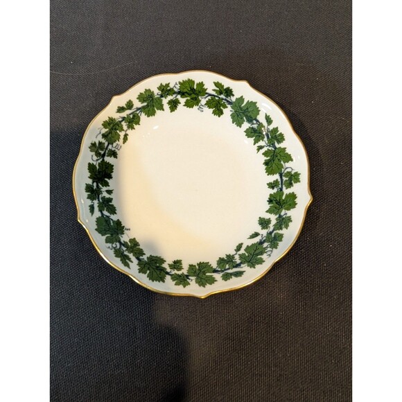 Pair Meissen Green Ivy Small Scalloped Dishes Late 19th Century – First Quality - Picture 5 of 9